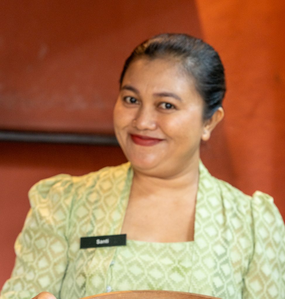 Komang Santini Usada Bali