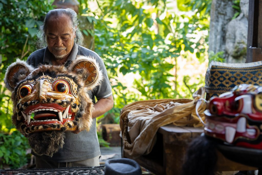 Learning to see with Ketut Budiana